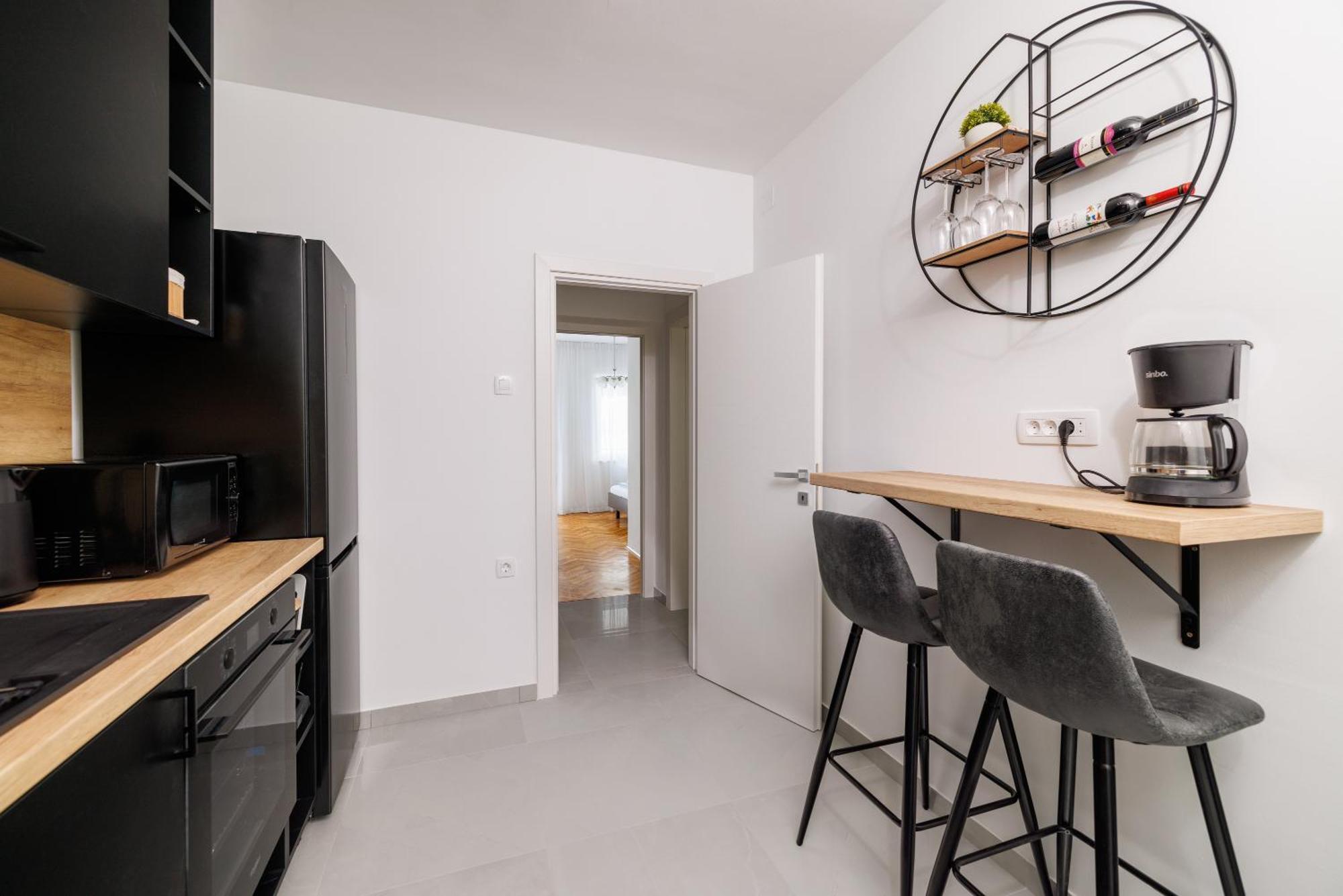 Apartment Adria Crikvenica Exteriör bild